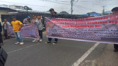 Mahasiswa Tuntut Kajari Padangsidimpuan Mundur, Soroti Kegagalan Penegakan Hukum dan Kasus Korupsi