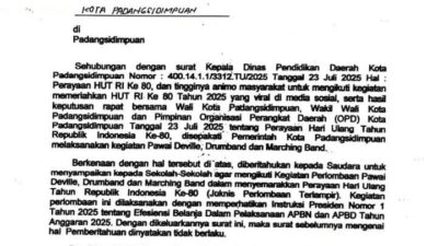 Keterang Fhoto : Surat Wali Kota Padangaidimpuan pembatalan surat sebelumnya terkait peniadaan pawai, devile dan marching band pada perayaan HUT RI ke 80