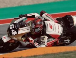Pembalap Indonesia, Mario Suryo Aji, menunjukkan progres positif dengan menembus posisi 10 besar pada FP2 Moto2 Catalunya