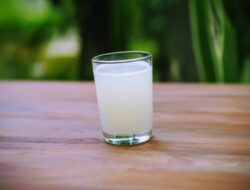 Segudang Manfaat Air Tape: Lebih dari Sekadar Minuman Menyegarkan