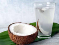 Air Kelapa Bisa Sembuhkan 4 Penyakit Berbahaya Ini