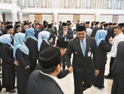Penyegaran Birokrasi: Bobby Nasution Lantik 177 Pejabat Administrator dan Pengawas Pemprov Sumut