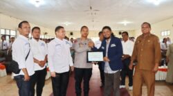 Kapolres Beri Edukasi Hukum Bermedia di Acara JMSI Tabagsel Go to School di SMKN 1 Padangsidimpuan