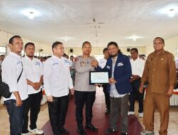 Kapolres Beri Edukasi Hukum Bermedia di Acara JMSI Tabagsel Go to School di SMKN 1 Padangsidimpuan