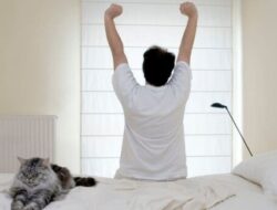 ​7 Kebiasaan Pagi Sederhana untuk Bantu Turunkan Berat Badan Secara Alami