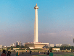 Makna Mendalam Arsitektur Monas yang Dihiasi ‘Lidah Api’ Berlapis Emas