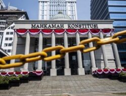 MK Perintahkan Pemerintah Kaji Usia Pensiun Guru Ahli Utama Jadi 65 Tahun