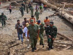 Wakil Panglima TNI Turun Langsung Tinjau Bencana di Tapsel, Akses Jalan Putus, TNI Dorong Kolaborasi Lintas Sektor