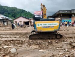 PT Toba Pulp Lestari Turunkan Alat Berat & Bantuan Kemanusiaan untuk Korban Banjir di Batang Toru