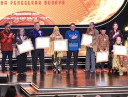 Jaya Suprana Terima Anugerah Budaya Tertinggi di AKI 2025
