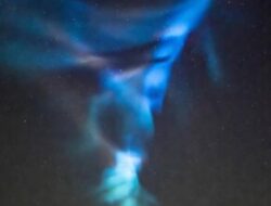 VIRAL CAHAYA BIRU DAN GEMPA ACEH: ANTARA FENOMENA ALAM, TRAUMA BENCANA, DAN TEORI KONSPIRASI